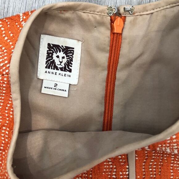 Anne Klein Women's Orange/Tan Crocheted Sleeveless Knee Length Sheath Dress sz 2 - Picture 2 of 2